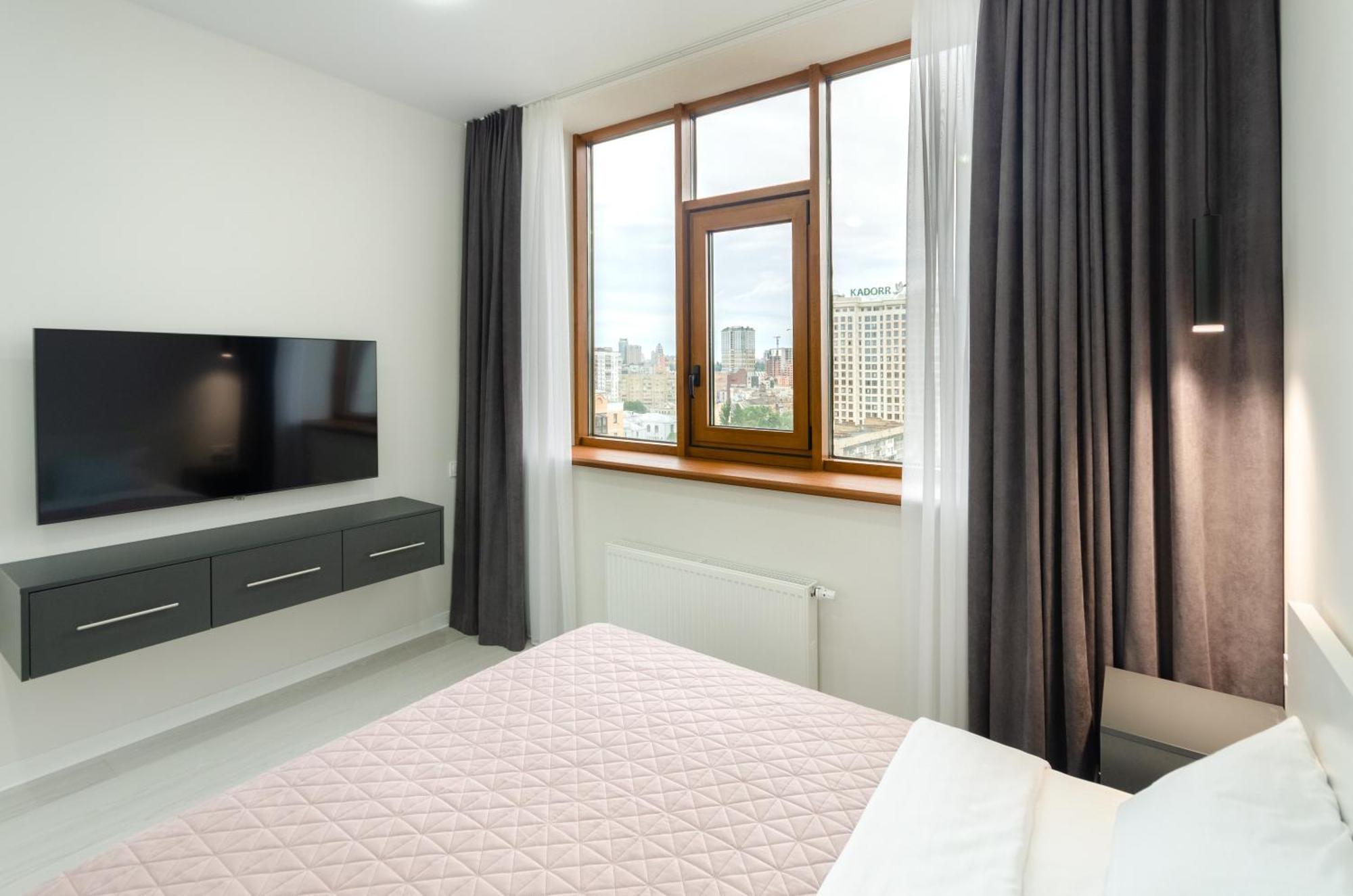 كييف Petrovdom Inn Rc Diplomat Hall -The Smart Hotel Apartment Panoramic City View I المظهر الخارجي الصورة