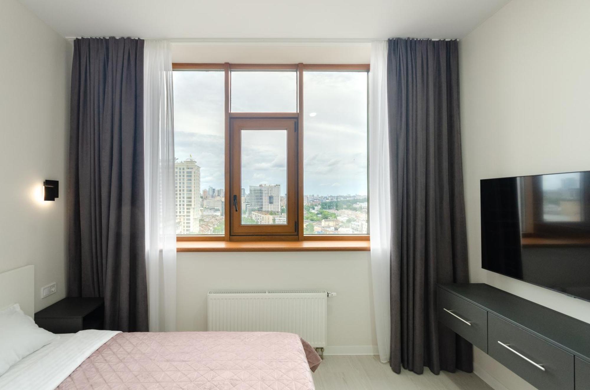 كييف Petrovdom Inn Rc Diplomat Hall -The Smart Hotel Apartment Panoramic City View I المظهر الخارجي الصورة